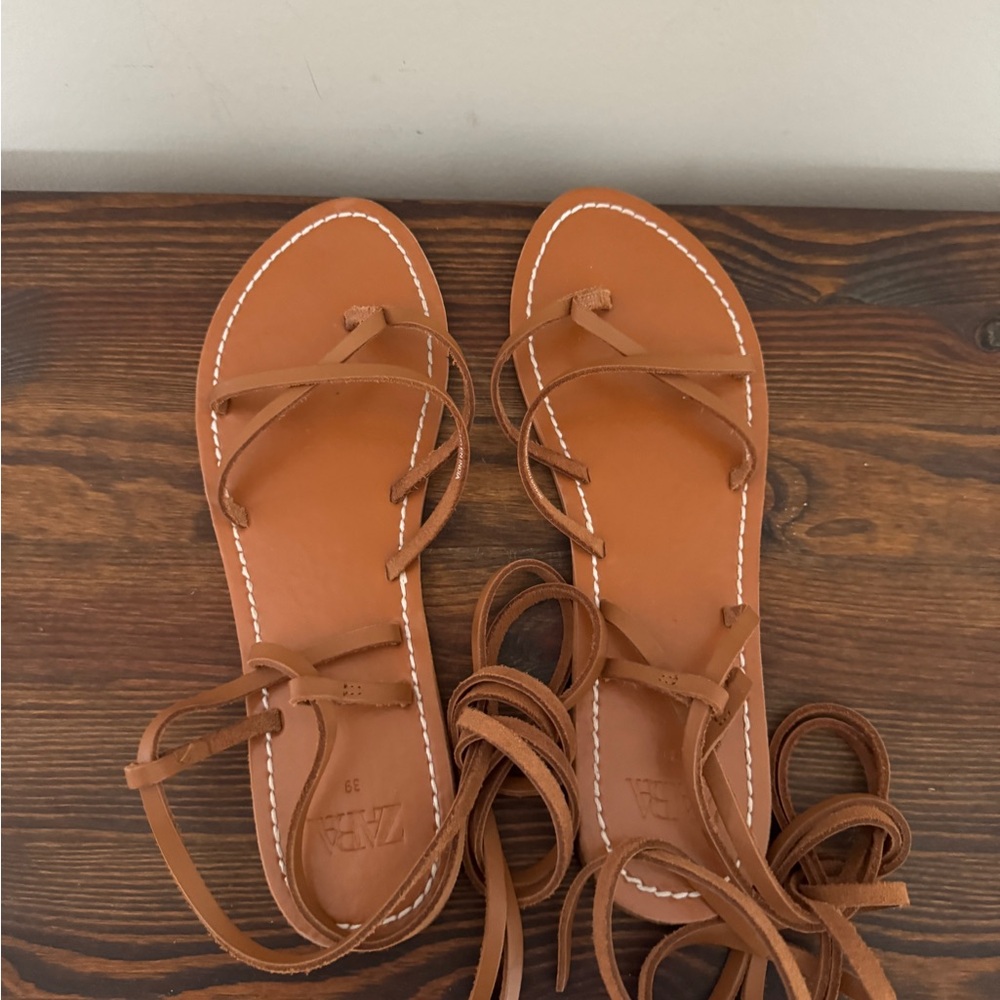 Zara Women's Brown Strappy Sandals